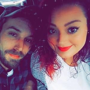 Meet your Posher, Tray